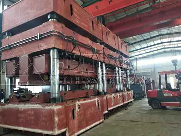 三機聯動液壓機