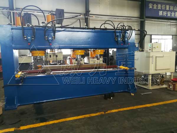 400噸液壓校直機(jī)-圓鋼校直液壓機(jī)