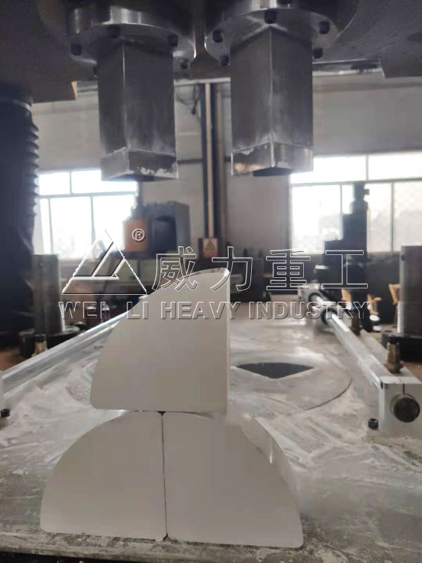 壓制成型的氧化鋁產品