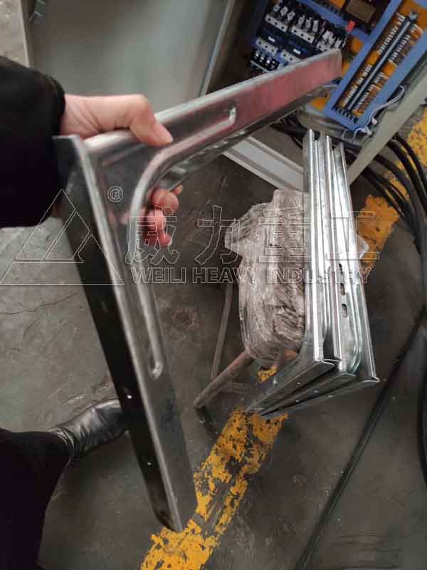 壓制成型空調支架產品