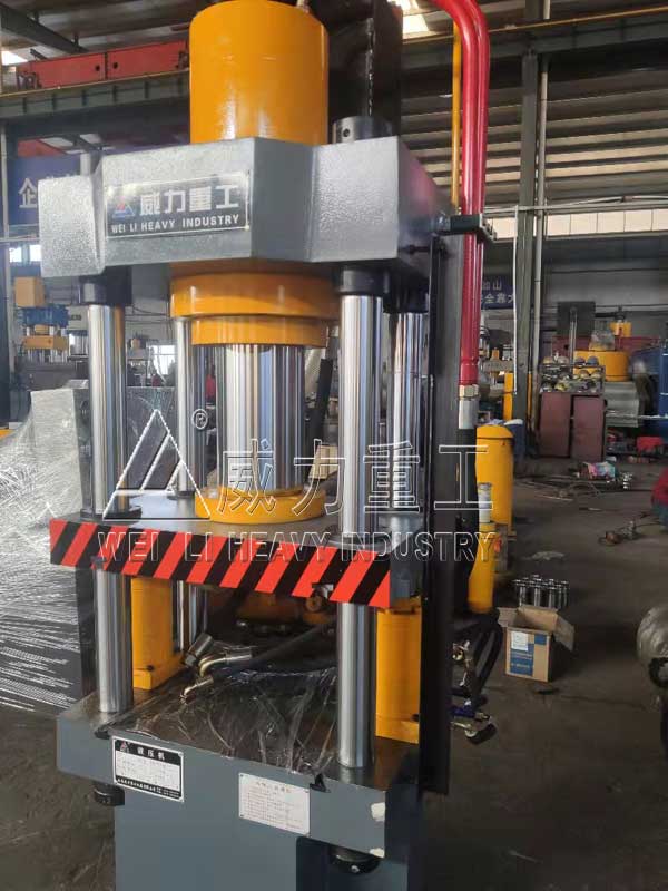 100噸快速液壓機(jī)_100t四柱液壓機(jī)_金屬?zèng)_壓液壓機(jī)