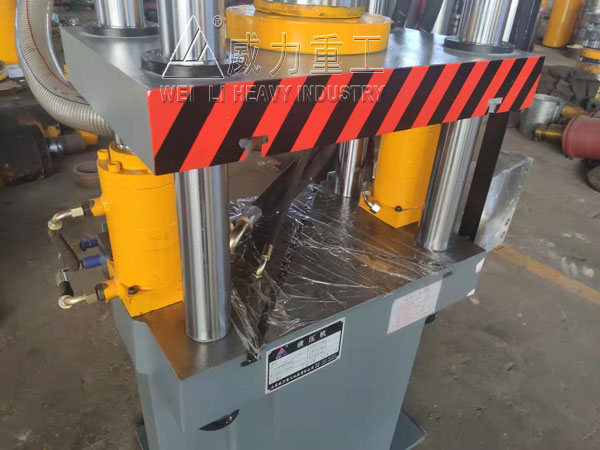 100噸液壓機(jī)工作臺(tái)